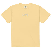 Men’s garment-dyed heavyweight t-shirt